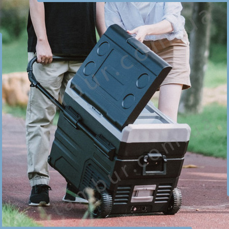 Холодильник-компрессор с аккум. на 2-е секции Weekender 35 литров 711x460x441mm