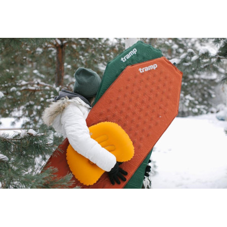 Подушка під голову Tramp Air Head помаранч 43х30см